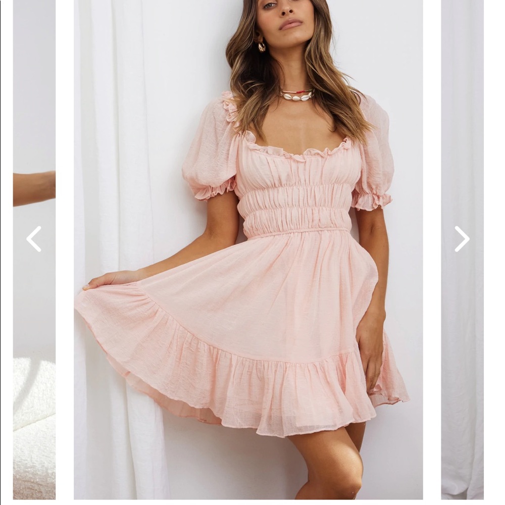 ISO SELFIE LESLIE ROMANTICS SHIRRED BODICE PUFF SLEEVE DRESS